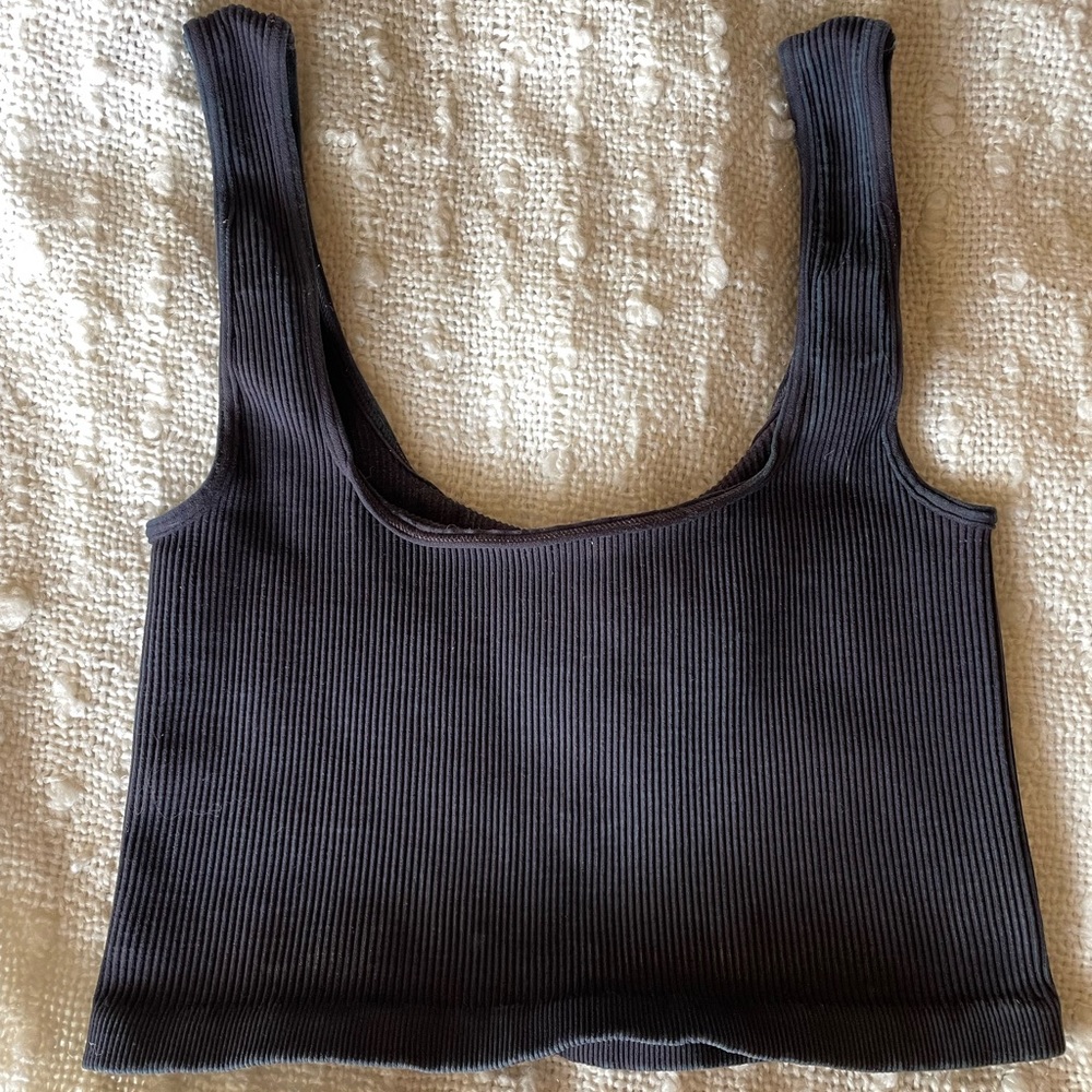 Free People Movement Happiness Runs Squre Neck Crop Tank : M/L : Washed Black